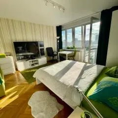 Super Apartament GREEN Rondo ONZ Metro NOWE Wifi 300 Mb/s AirCondition Netflix Spotify