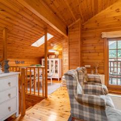 Espectacular apartamento de madera frente al río Ter - Camprodon