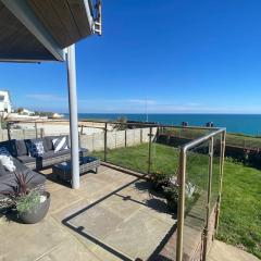 Cliff Top Heights-Beach front house near Brighton
