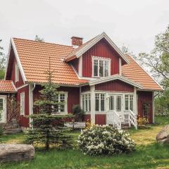 Stunning Home In Markaryd With 2 Bedrooms And Wifi