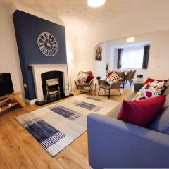 St Johns Hse, 3 BR, Sleeps 6, FREE Parking, Contractor, WiFi, Kitchen, Garden