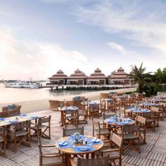 Royal Amwaj Apartments, Palm Jumeirah, Free beach and pool access