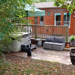 The Cabin with Hot Tub