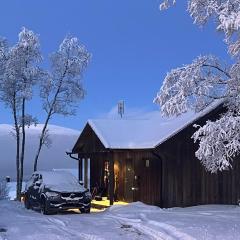 Bruksvallarna - Modern fjällstuga med panoramautsikt och WiFi