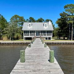 Write on the Bay, a Waterfront Retreat in Coastal Alabama