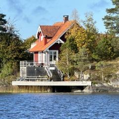 Unique house in Kopmannebro with fantastic lake plot