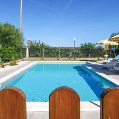 Awesome Home In Corridonia With Wifi, 2 Bedrooms And Outdoor Swimming Pool