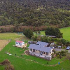 Tram Track Cosy Cabin Reserve