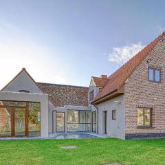 4 Bedroom Awesome Home In Diksmuide