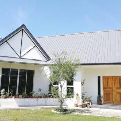 Walai Family Cottage.Strategic,Big &Cosy House