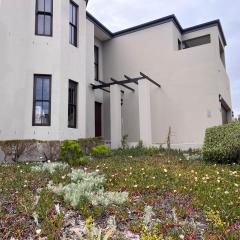 Jambase Seaside House