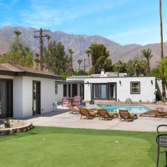 6 Bedroom Desert Oasis with pool, spa, & putt-putt
