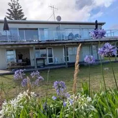 Hosts on the Coast Paradise on Pipi