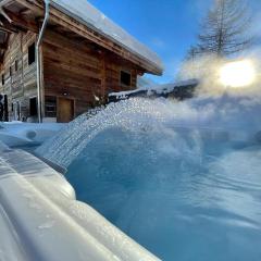 Chalet le petit Nicolas, jacuzzi, vue Mont Blanc