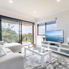 Intrepid 11 Absolute Beachfront Bliss