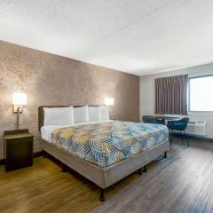 Motel 6-Elk Grove Village, IL - O'Hare