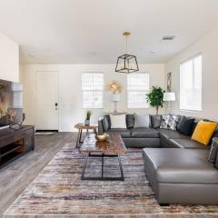 Spacious Modern Home in Sierra Lakes Fontana