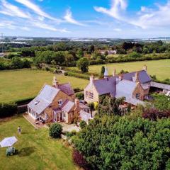 Unique Countryside Cottage close to Sunderland