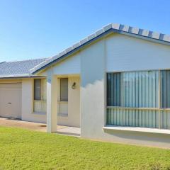 Blue Mariner, 16 Mariners Way