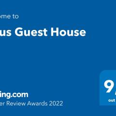 Ianus Guest House