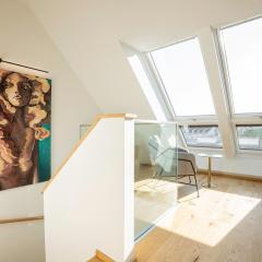 OrestaLiving - Penthouse with designer renovation