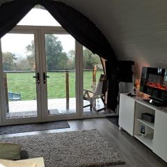 The Pod - Luxury Glamping Holiday Lodge