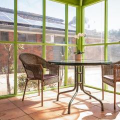 Sunshine Retreat Villa 4