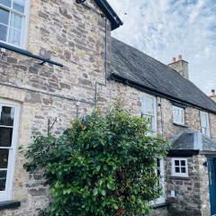 The Bluebell Country Inn, Crickhowell