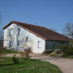 Gîte Montaiguët-en-Forez, 5 pièces, 8 personnes - FR-1-489-371
