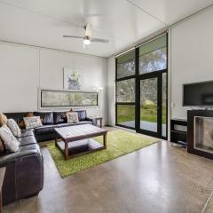 Ecocrackenback 2 Sustainable chalet close to the slopes