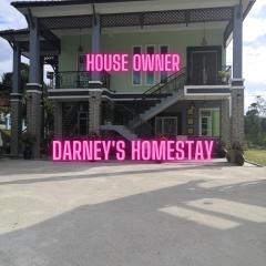 Darney's Homestay Kg Bangau Tanjung