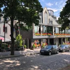 All Seasons Residence Design Hotel - Free parking