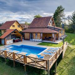 Family friendly house with a swimming pool Ogulin, Gorski kotar - 15204