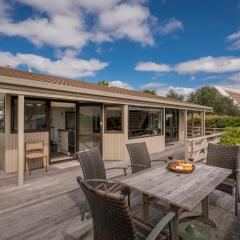 Relax On Courtney - Pauanui Holiday Home