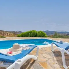 Casa La Sombra de la Parra Antequera - La Higuera by Ruralidays