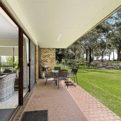 Bay Parklands, 19 2 Gowrie Avenue - ground floor unit with water views & Wifi