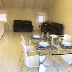 Budello di Alassio, ampio appartamento con box