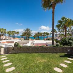 Casa Silvia, casa con jardín y vista al mar
