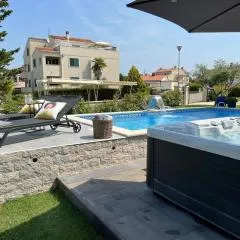 Family Villa Mare for max 8 person with jacuzzi Kukci Poreč countryside