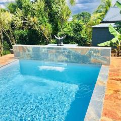 Chez Kelly et Nicolas, le paradis de Sofaia