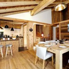 Chalet raffiné à La Tania, Courchevel - 10/12 pers, spa, sauna, billard, ski-in/ski-out - FR-1-575-20