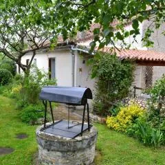 Maison de plain-pied avec jardin clos, jeux enfants, vélos, animaux acceptés, proche Montbron - FR-1-653-6