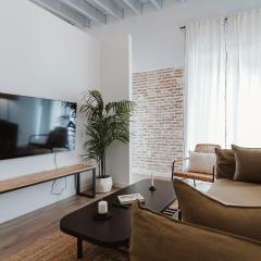 One&Lux Puñonrostro Bright Minimalist Central Home