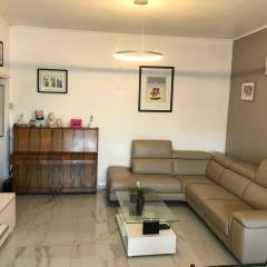 Maison, 2chambres, gde terrasse, prox SNCF, friche et Vieux Port