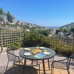 Mevagissey Holiday Home - sea view and parking