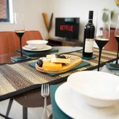 Chi-Amore- 1 bed apartment-Bedford Town (Free Gym)