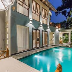 Ajiorqo Villa