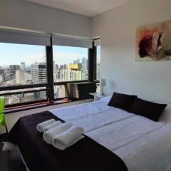 Calle Corrientes, mirada al río!