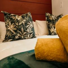 Uxolo Cape Town Living