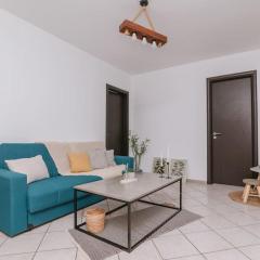 Sunny Apartment for Couples & Friends in Centre